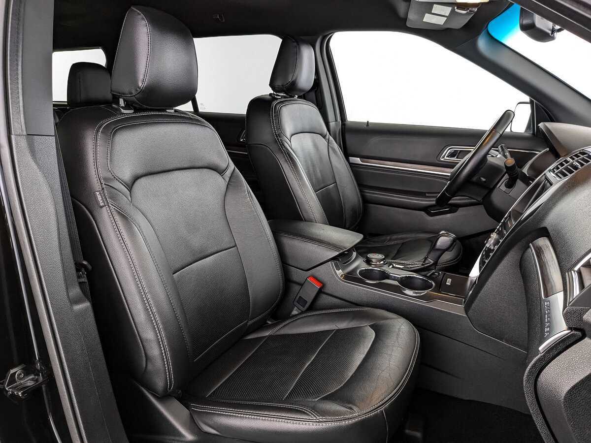 Ford Explorer б/у, 2018, Автоматическая. Фото: #22