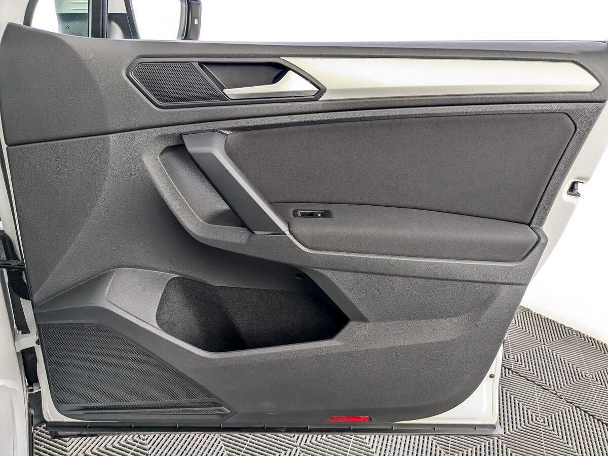 Volkswagen Tiguan б/у, 2020, Роботизированная. Фото: #23