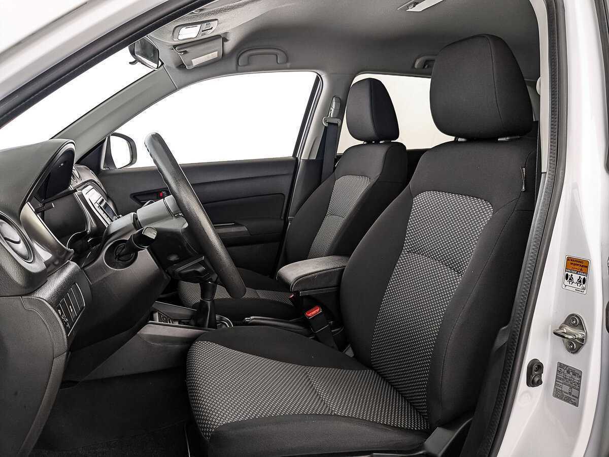 Suzuki Vitara б/у, 2019, Механическая. Фото: #19