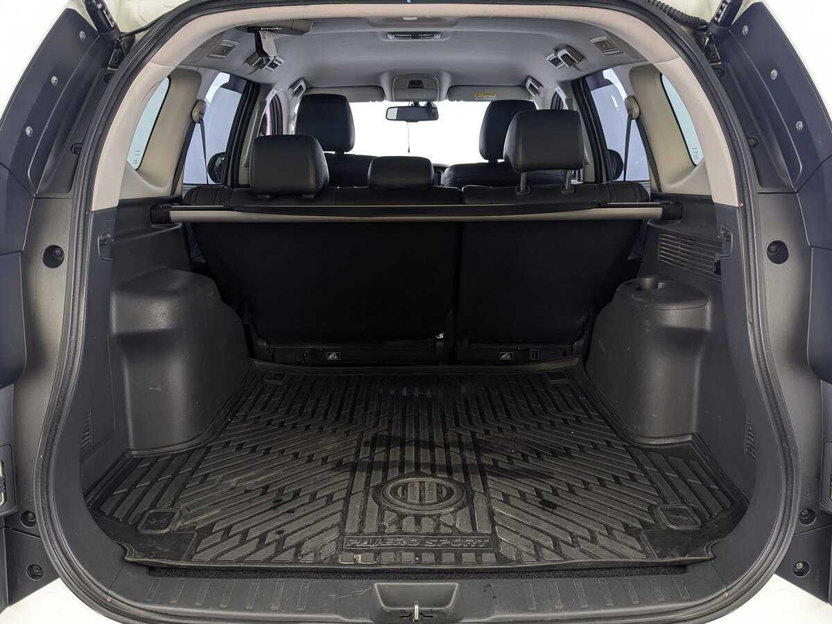 Mitsubishi Pajero Sport б/у, 2017, Автоматическая. Фото: #9