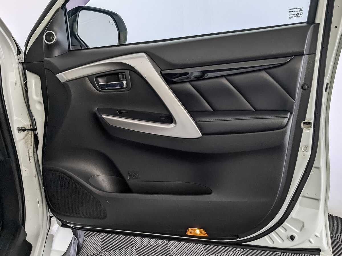 Mitsubishi Pajero Sport б/у, 2017, Автоматическая. Фото: #22