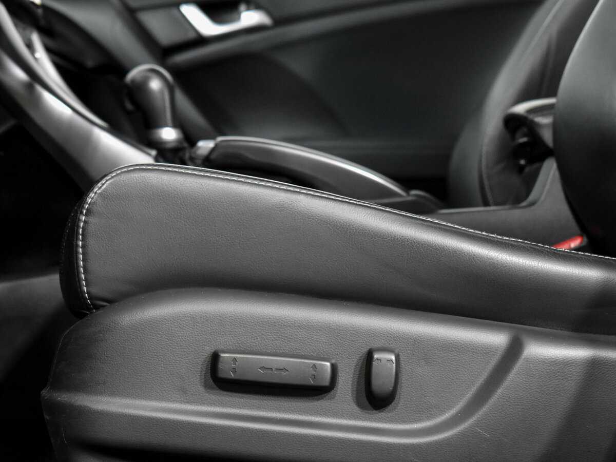 Honda Accord б/у, 2012, Автоматическая. Фото: #9