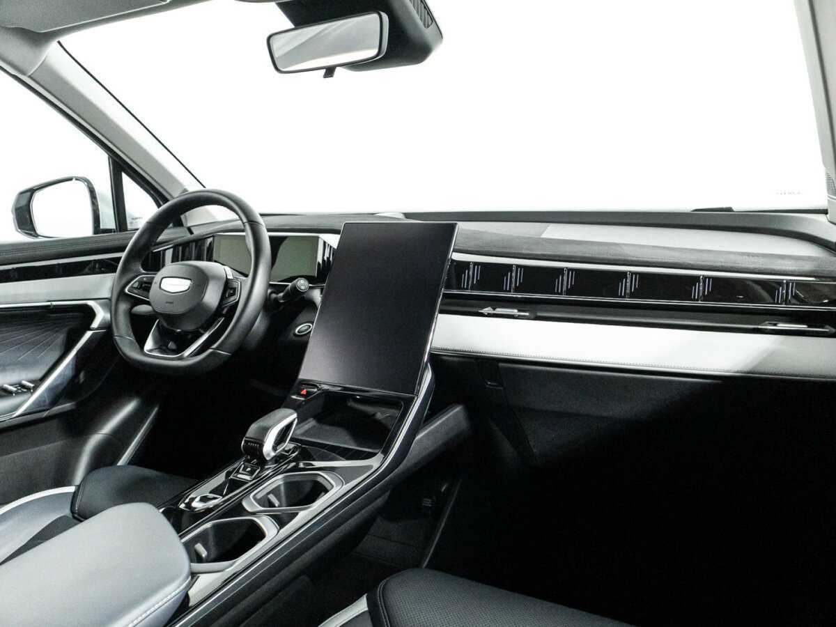 Geely Atlas б/у, 2023, Роботизированная. Фото: #8