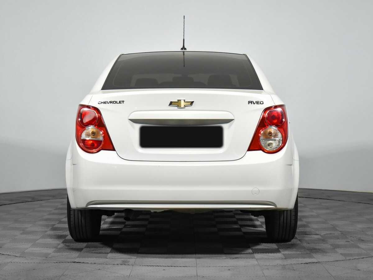 Chevrolet Aveo б/у, 2014, Механическая. Фото: #5