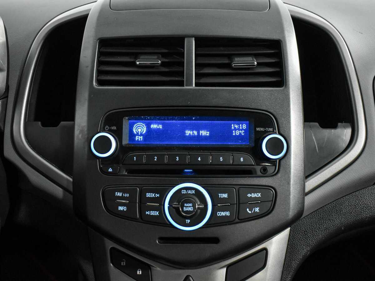 Chevrolet Aveo б/у, 2014, Механическая. Фото: #15