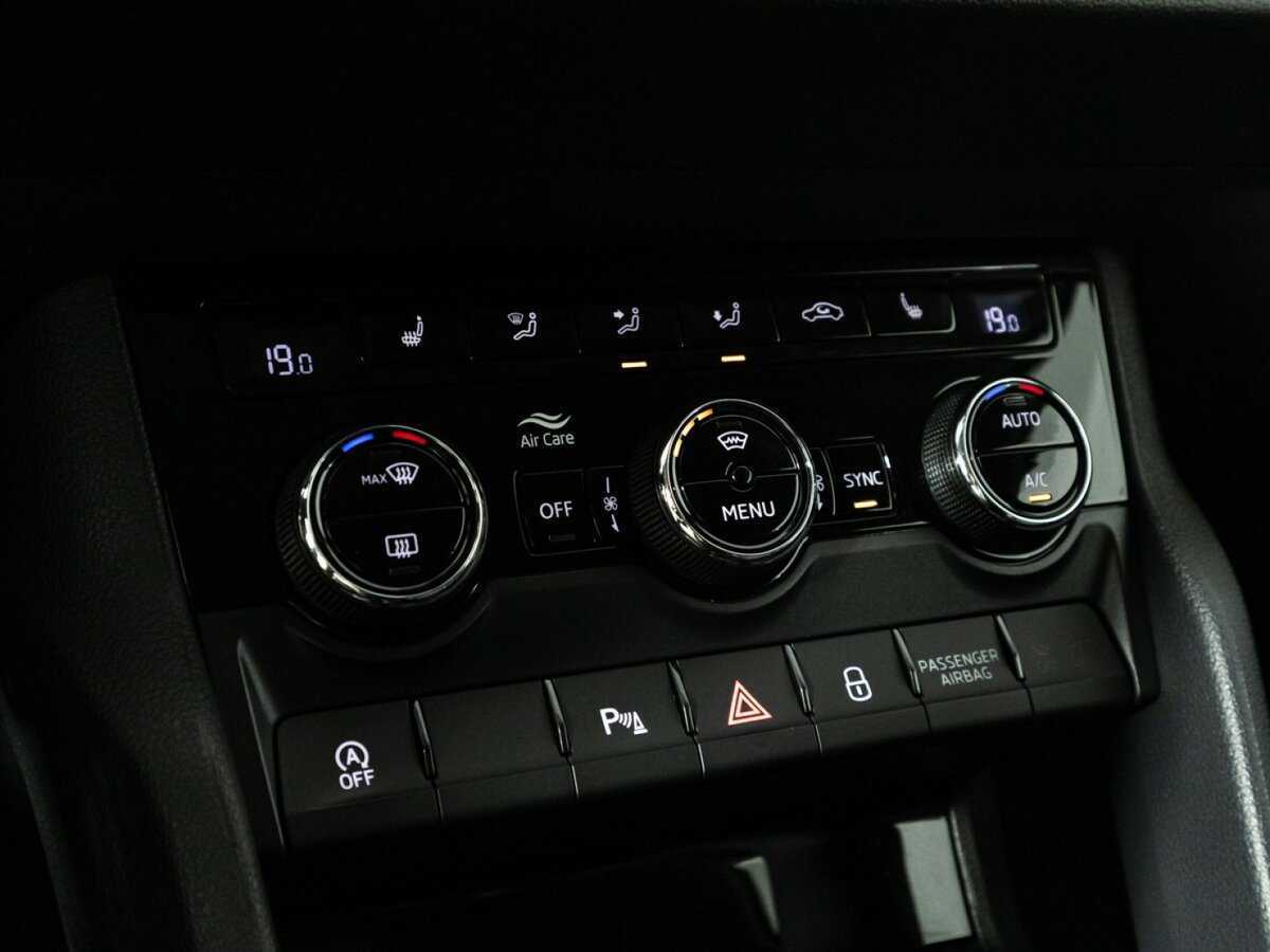 Skoda Karoq б/у, 2020, Автоматическая. Фото: #17