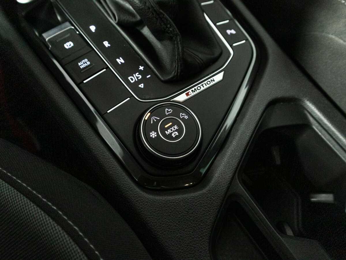 Volkswagen Tiguan б/у, 2019, Роботизированная. Фото: #15