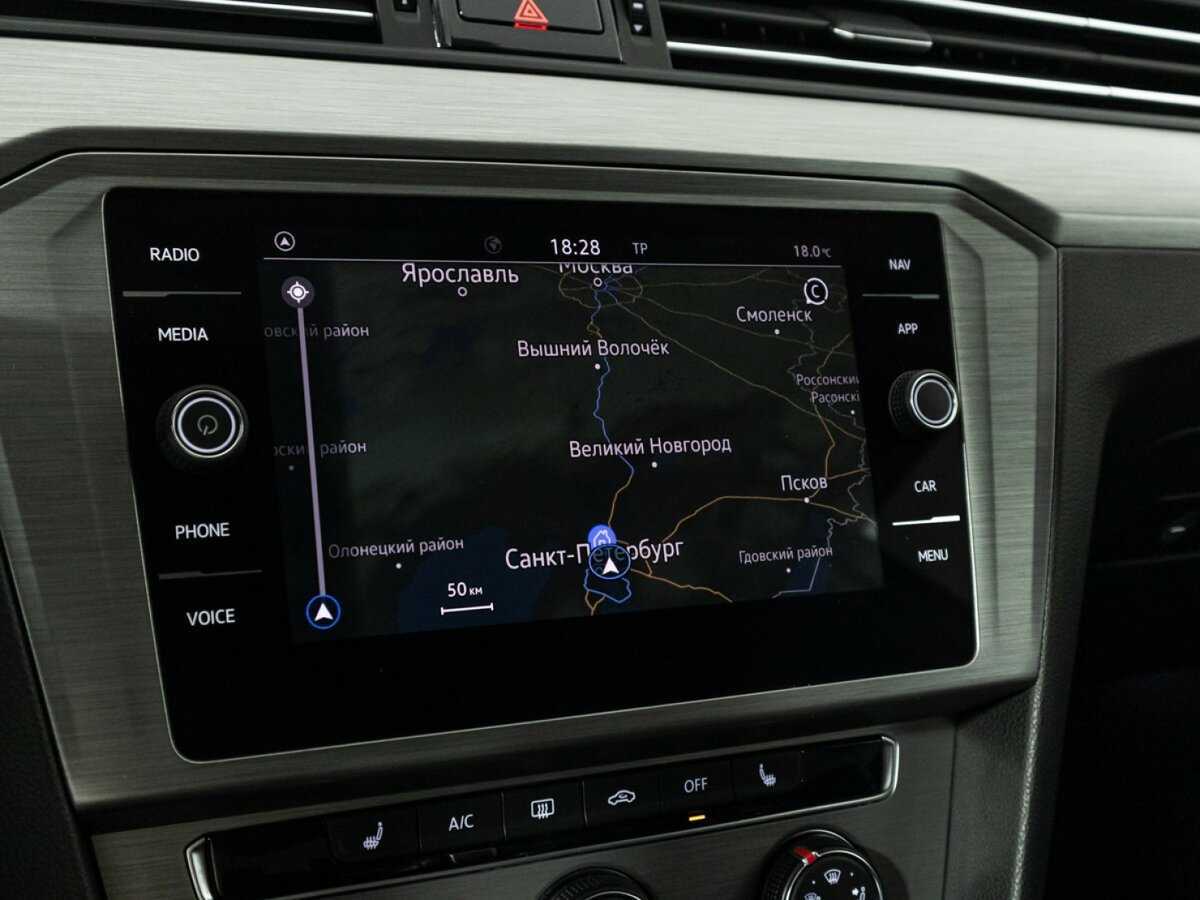 Volkswagen Passat б/у, 2021, Роботизированная. Фото: #16