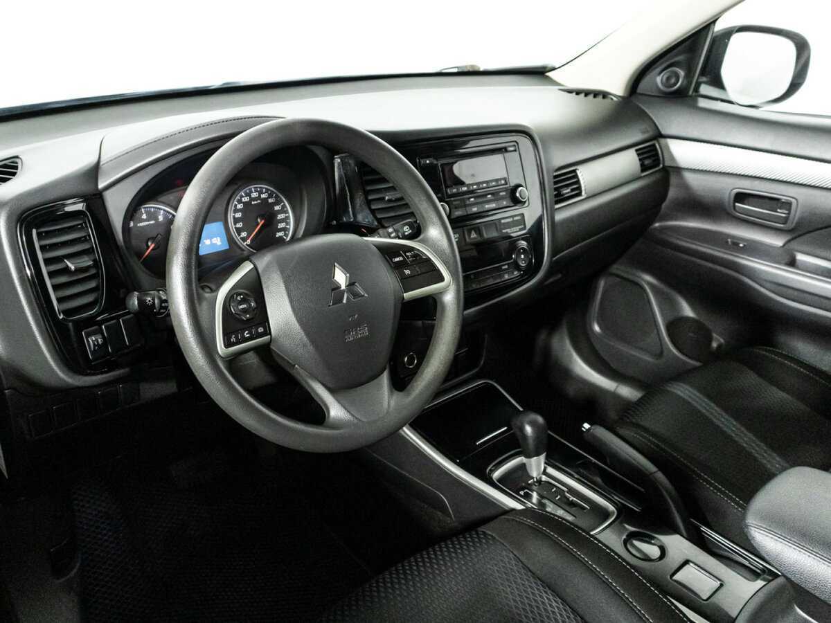 Mitsubishi Outlander б/у, 2018, Вариатор. Фото: #10