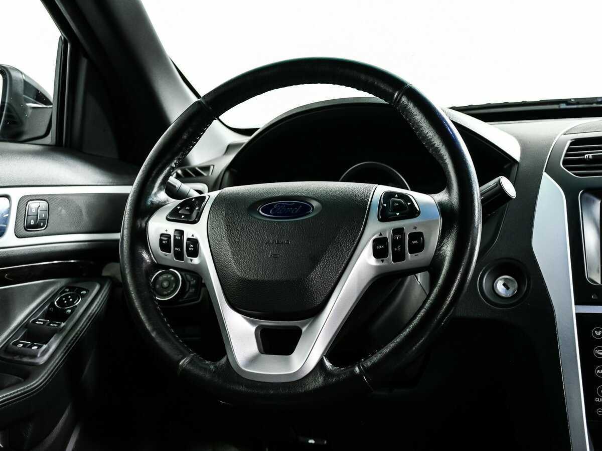 Ford Explorer б/у, 2013, Автоматическая. Фото: #15