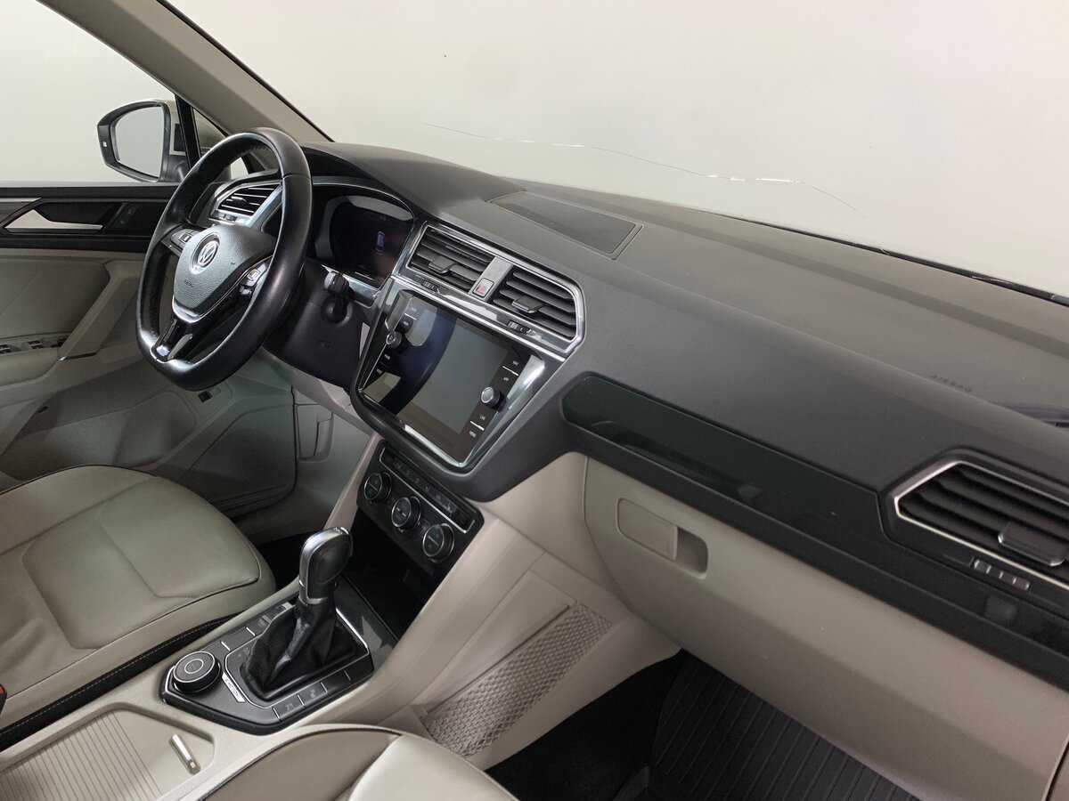 Volkswagen Tiguan б/у, 2017, Роботизированная. Фото: #13