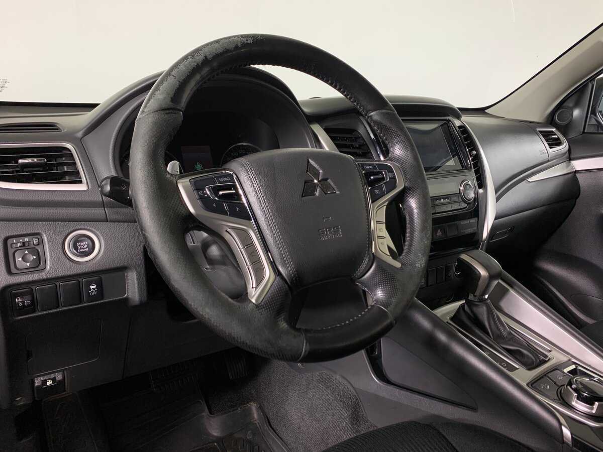 Mitsubishi Pajero Sport б/у, 2018, Автоматическая. Фото: #11