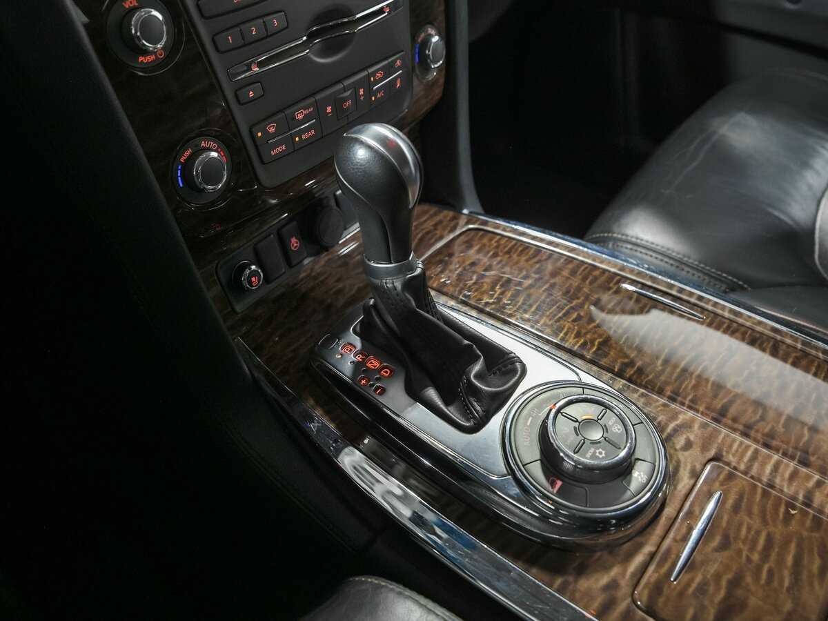 Nissan Patrol б/у, 2012, Автоматическая. Фото: #12