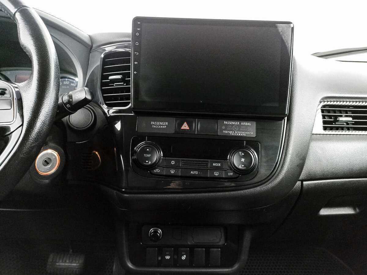 Mitsubishi Outlander б/у, 2018, Вариатор. Фото: #13