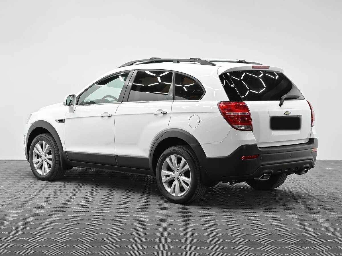Chevrolet Captiva б/у, 2015, Автоматическая. Фото: #3
