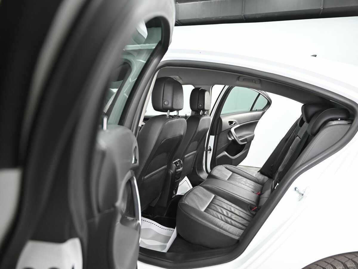 Opel Insignia б/у, 2014, Автоматическая. Фото: #16