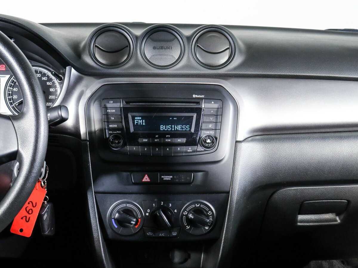 Suzuki Vitara б/у, 2019, Механическая. Фото: #9