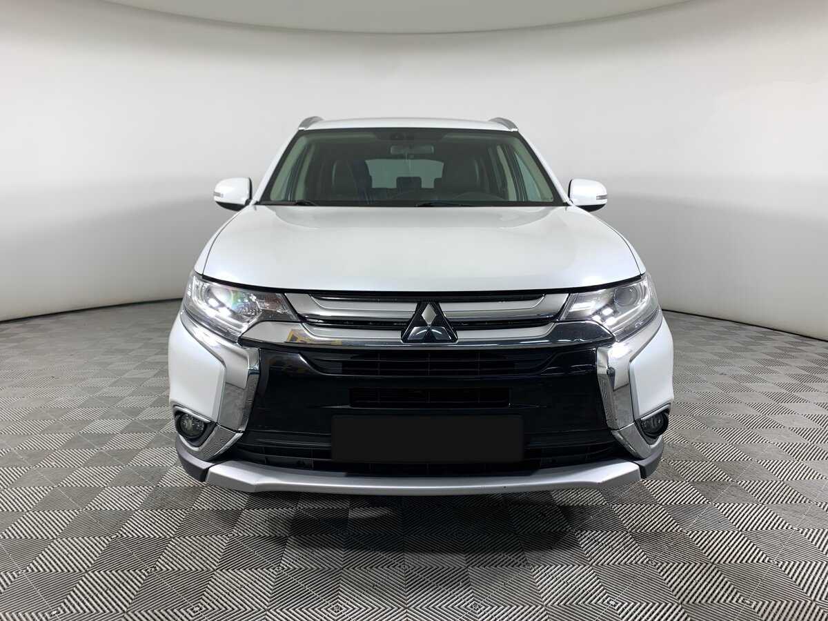 Mitsubishi Outlander б/у, 2016, Вариатор. Фото: #1