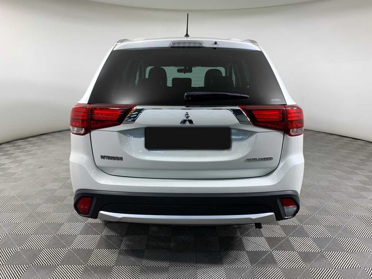 Mitsubishi Outlander б/у, 2016, Вариатор. Фото: #5