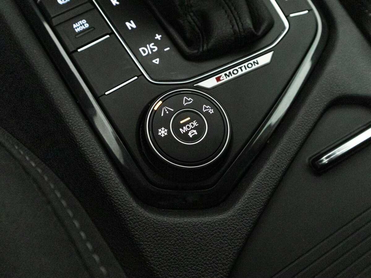 Volkswagen Tiguan б/у, 2020, Роботизированная. Фото: #16