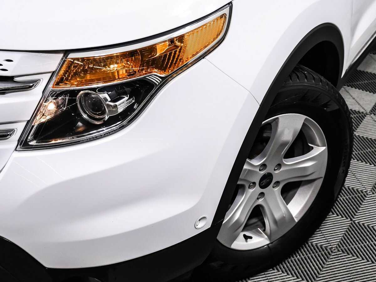 Ford Explorer б/у, 2014, Автоматическая. Фото: #14