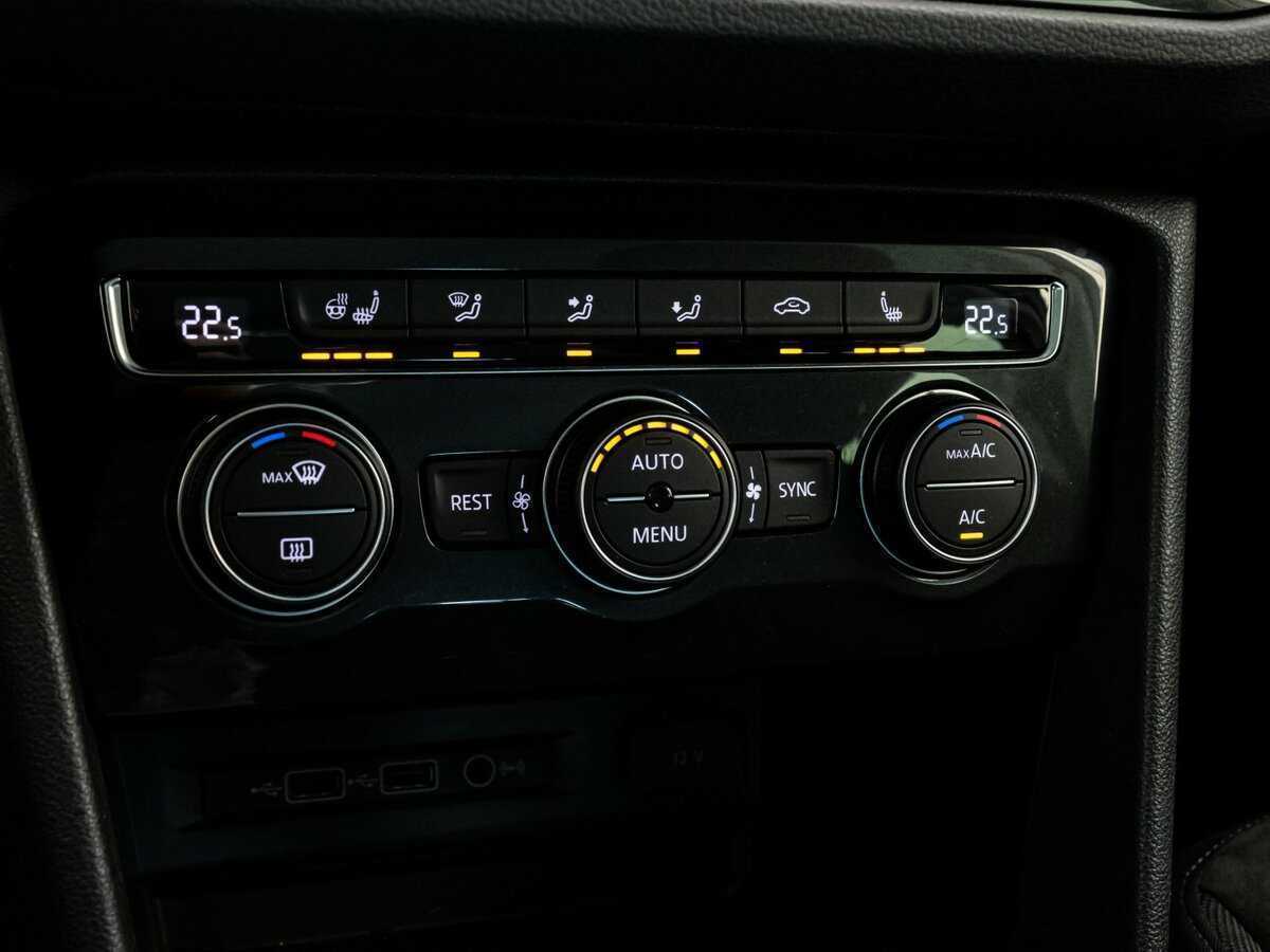 Volkswagen Tiguan б/у, 2019, Роботизированная. Фото: #12