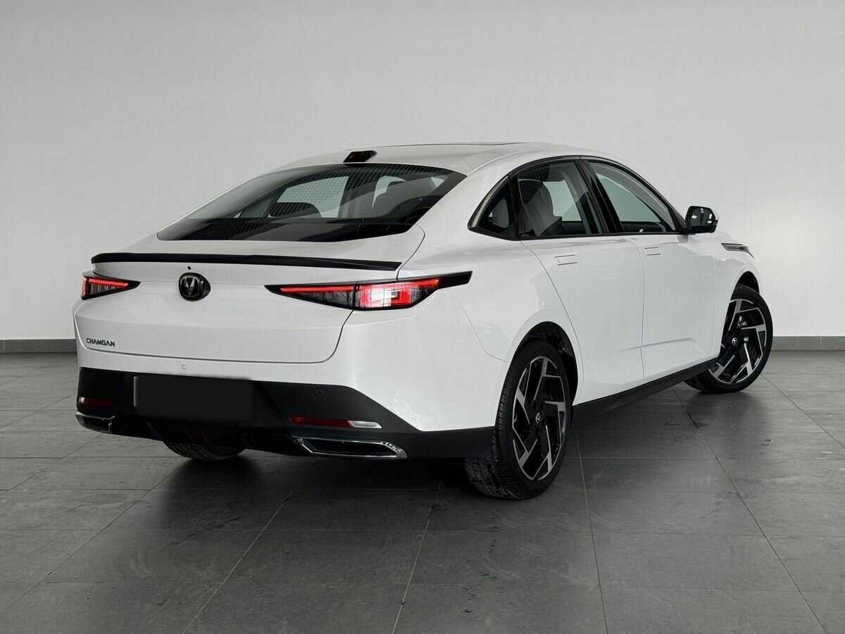 Changan Lamore б/у, 2023, Роботизированная. Фото: #5