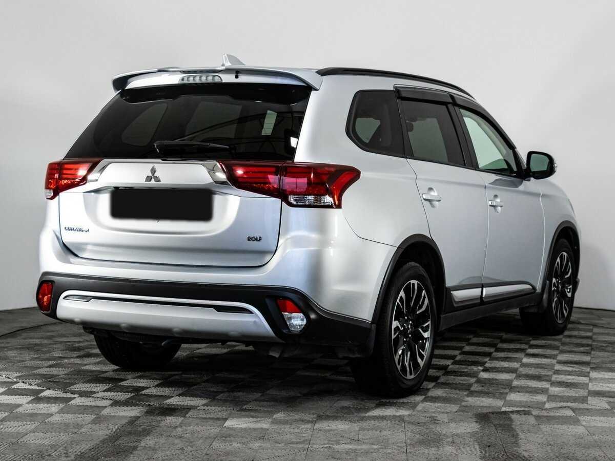 Mitsubishi Outlander б/у, 2021, Вариатор. Фото: #3