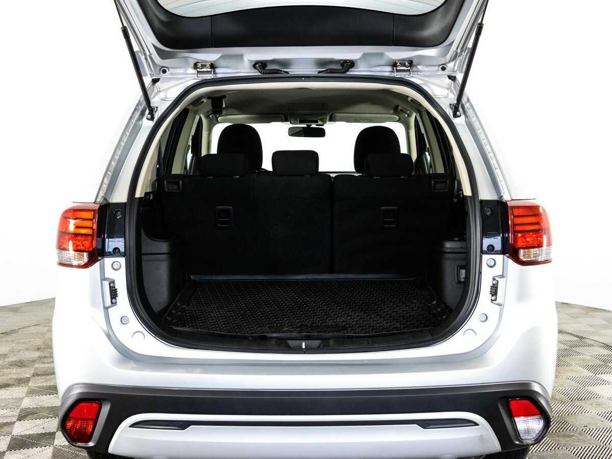 Mitsubishi Outlander б/у, 2021, Вариатор. Фото: #13