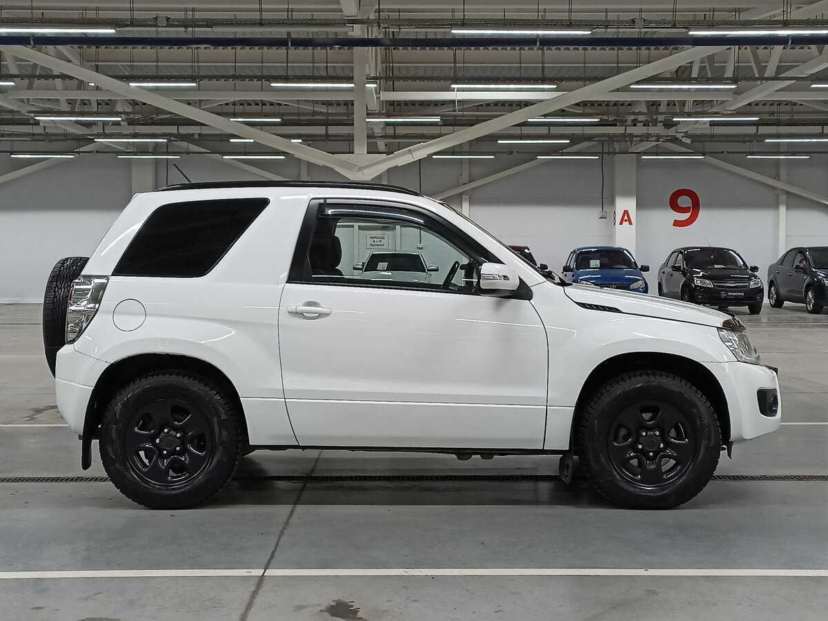 Suzuki Grand Vitara б/у, 2013, Механическая. Фото: #3