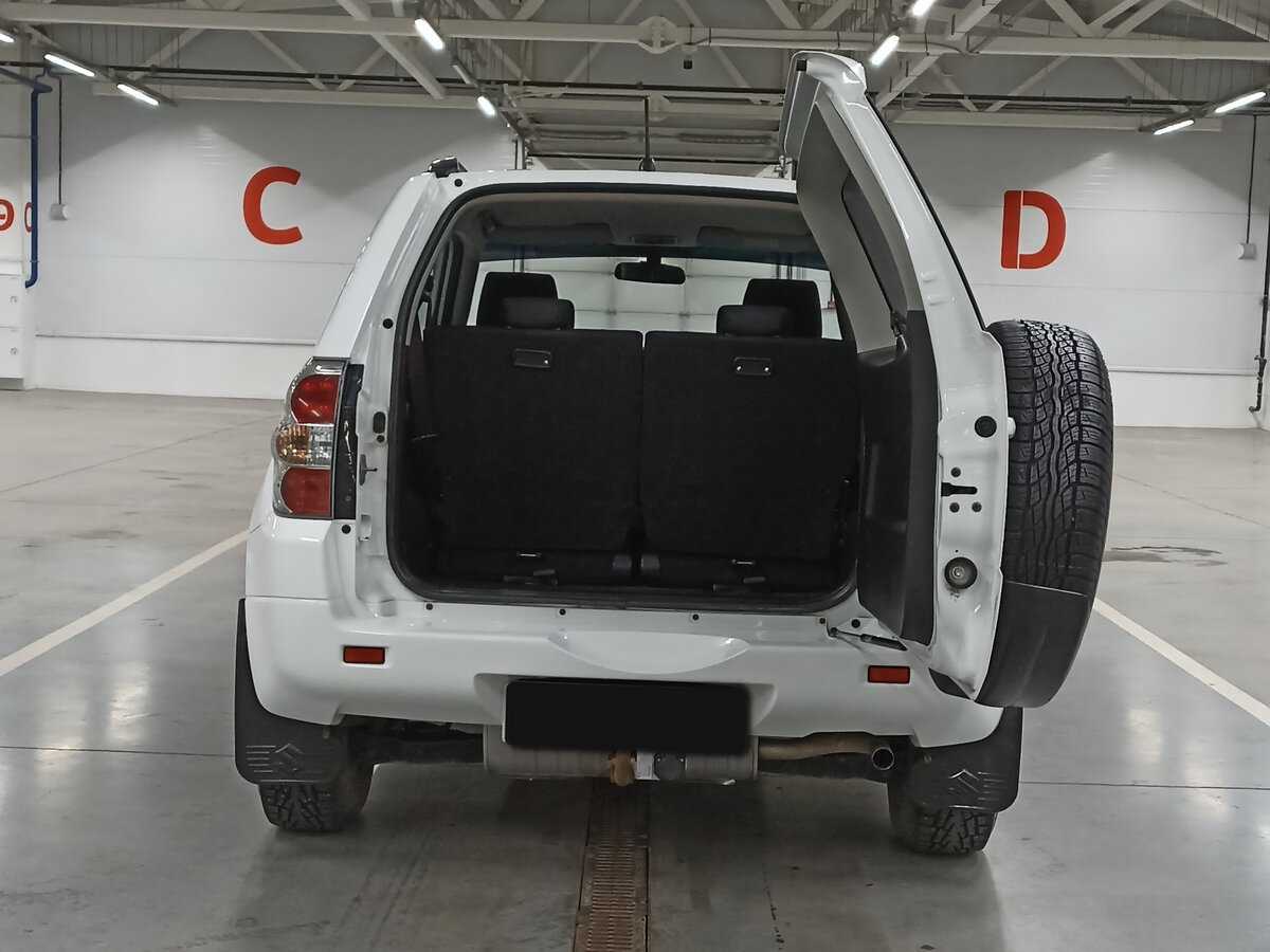 Suzuki Grand Vitara б/у, 2013, Механическая. Фото: #9