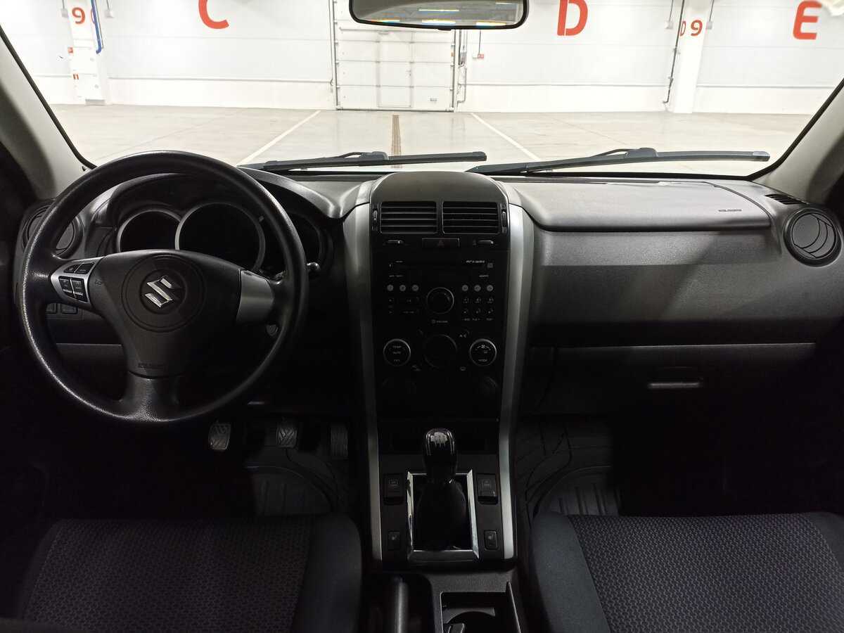 Suzuki Grand Vitara б/у, 2013, Механическая. Фото: #13