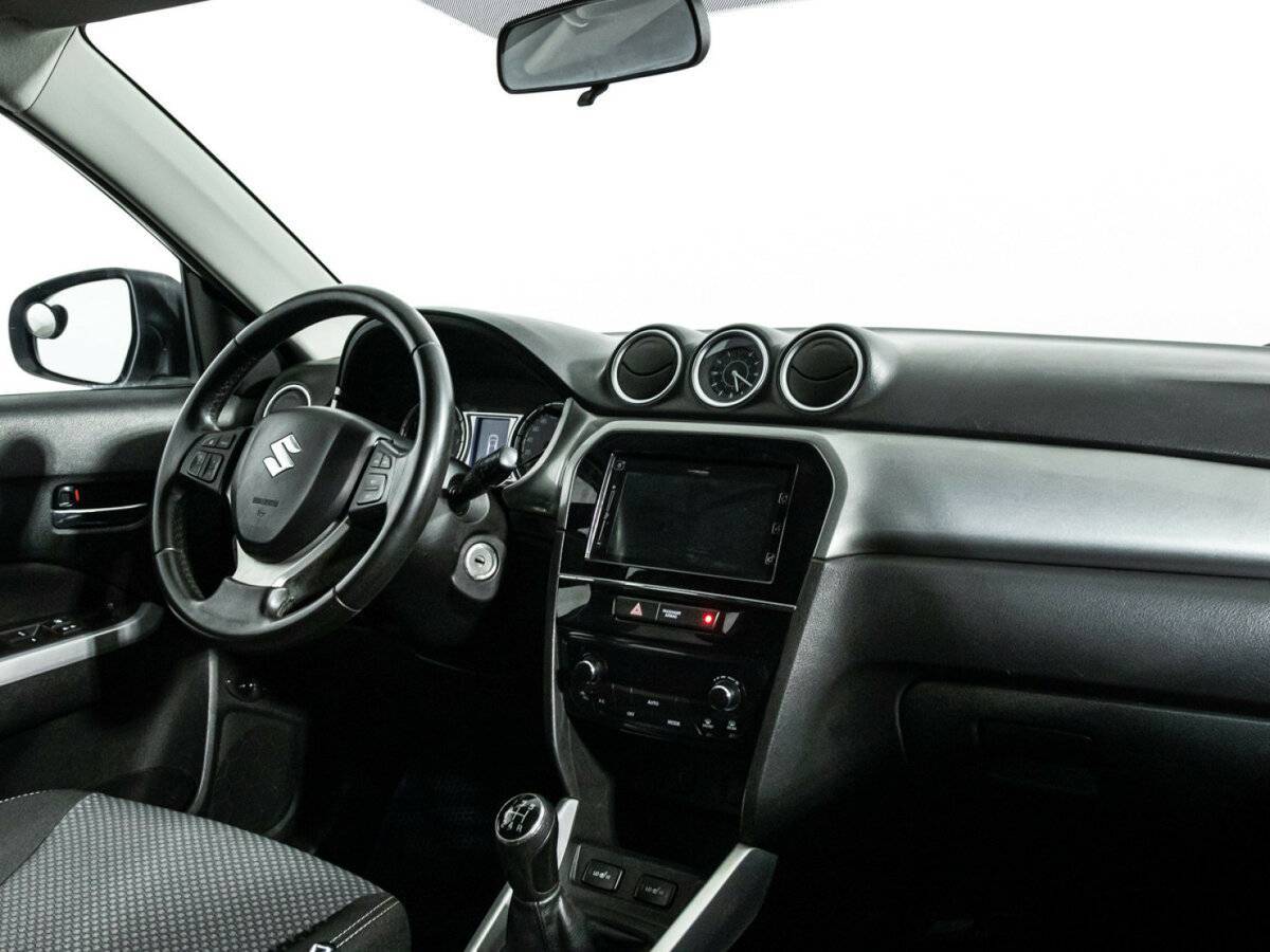 Suzuki Vitara б/у, 2016, Механическая. Фото: #8