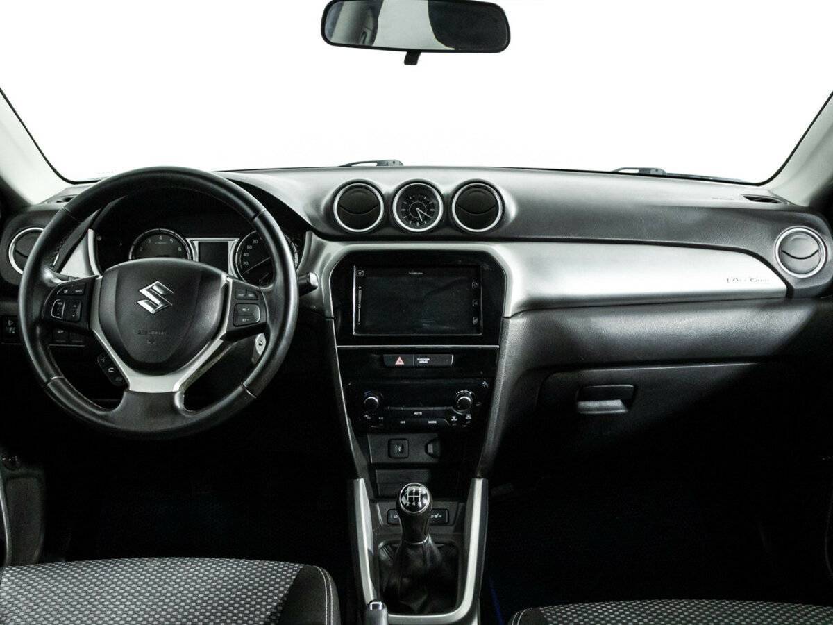 Suzuki Vitara б/у, 2016, Механическая. Фото: #12