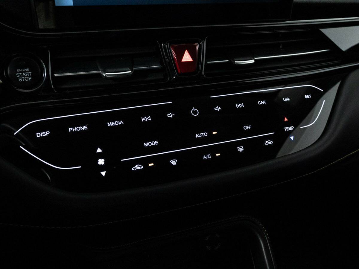 Москвич 3 б/у, 2023, Механическая. Фото: #18