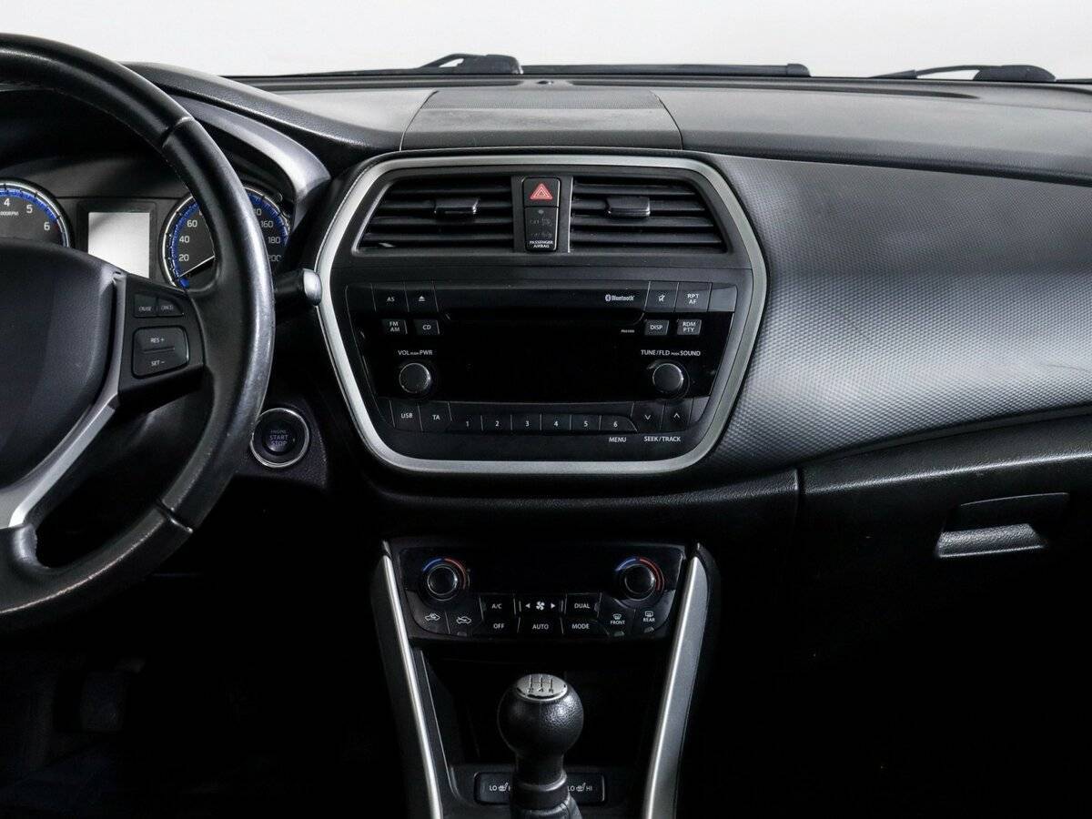 Suzuki SX4 б/у, 2014, Механическая. Фото: #12