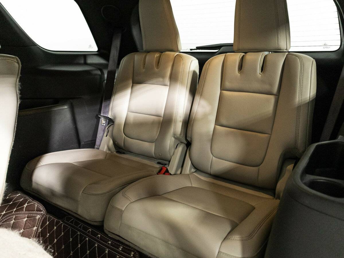 Ford Explorer б/у, 2012, Автоматическая. Фото: #13