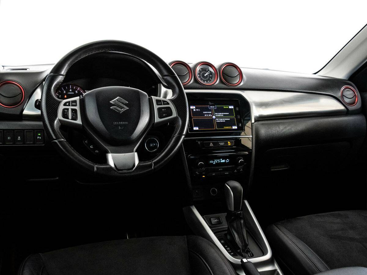 Suzuki Vitara б/у, 2016, Автоматическая. Фото: #8