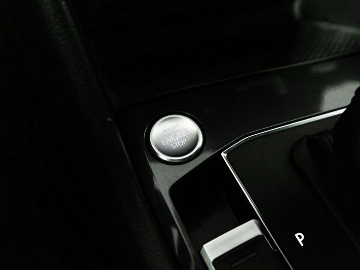 Volkswagen Tiguan б/у, 2018, Роботизированная. Фото: #21