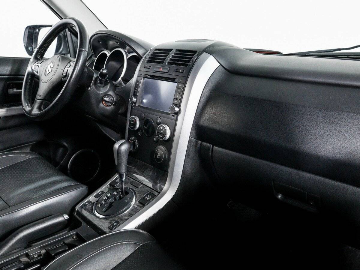 Suzuki Grand Vitara б/у, 2013, Автоматическая. Фото: #5