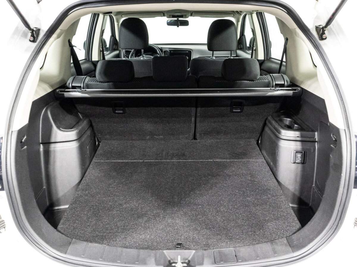 Mitsubishi Outlander б/у, 2022, Вариатор. Фото: #14