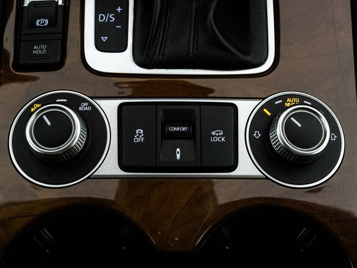 Volkswagen Touareg б/у, 2015, Автоматическая. Фото: #24