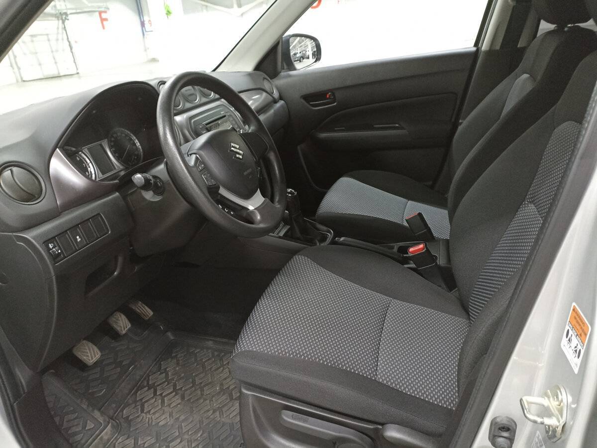Suzuki Vitara б/у, 2021, Механическая. Фото: #15