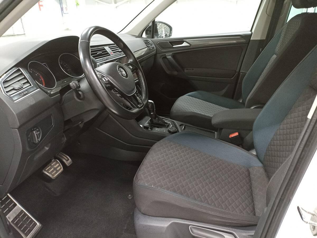 Volkswagen Tiguan б/у, 2019, Роботизированная. Фото: #15