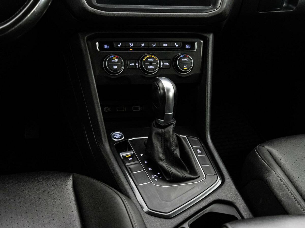 Volkswagen Tiguan б/у, 2017, Автоматическая. Фото: #13