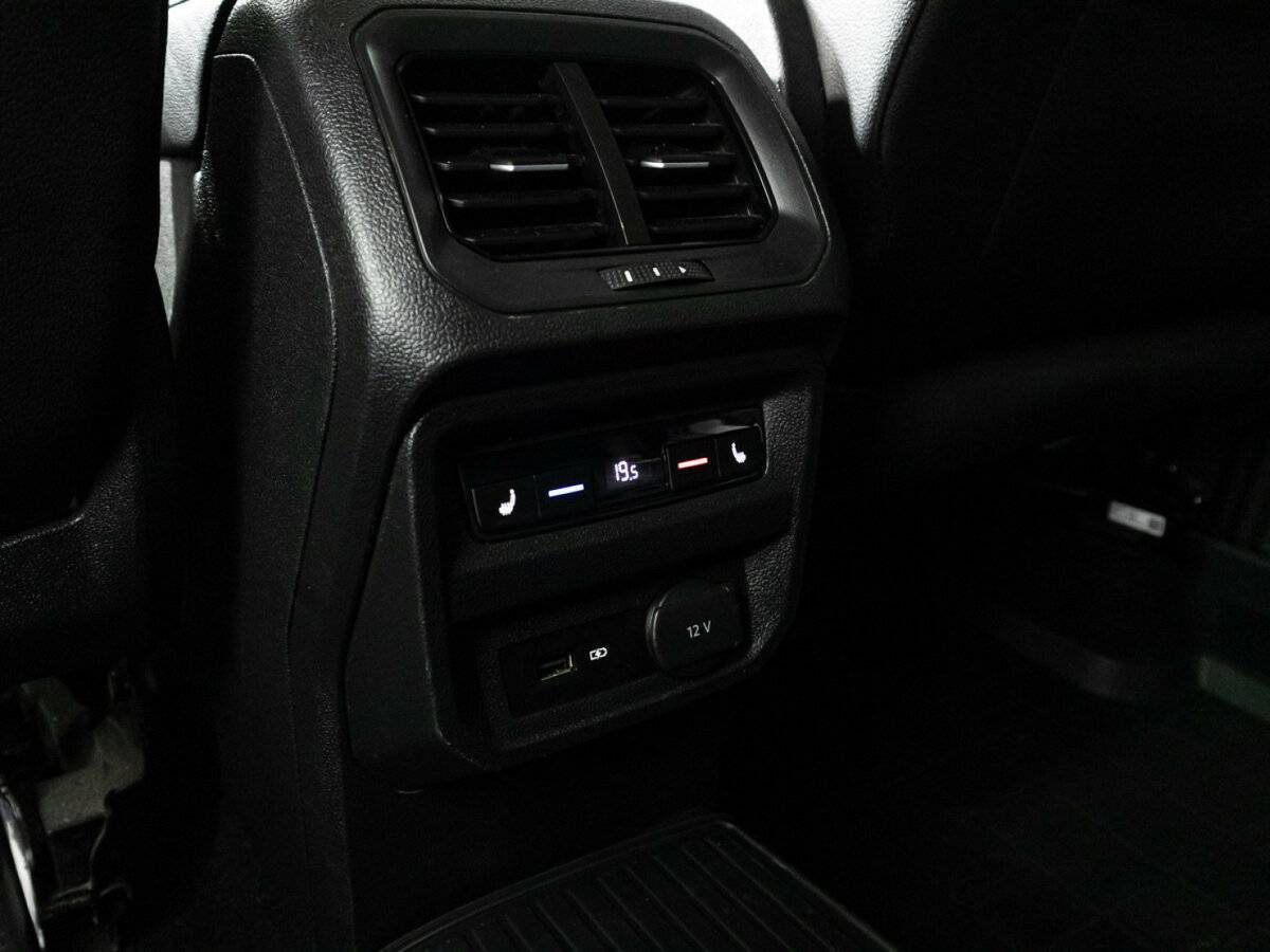 Volkswagen Tiguan б/у, 2020, Роботизированная. Фото: #22