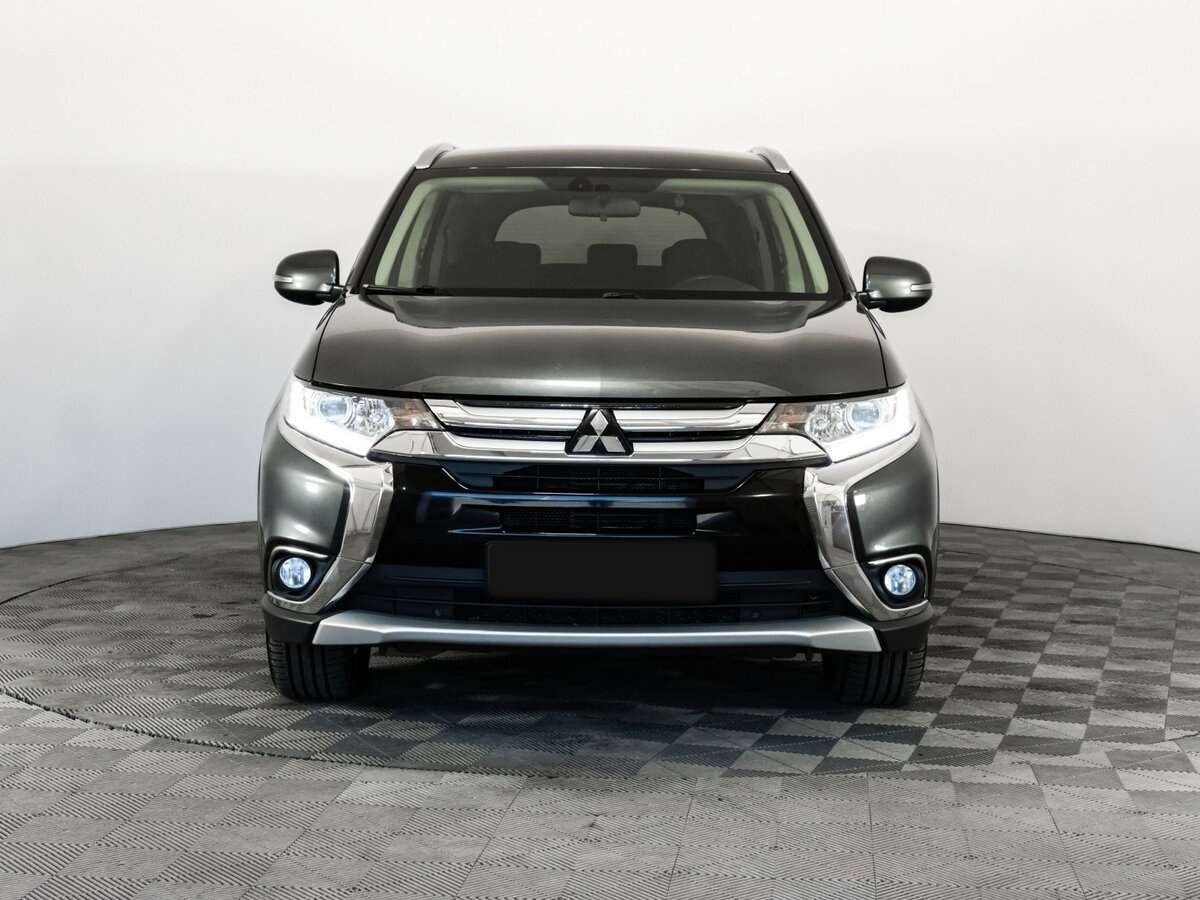 Mitsubishi Outlander б/у, 2018, Вариатор. Фото: #1