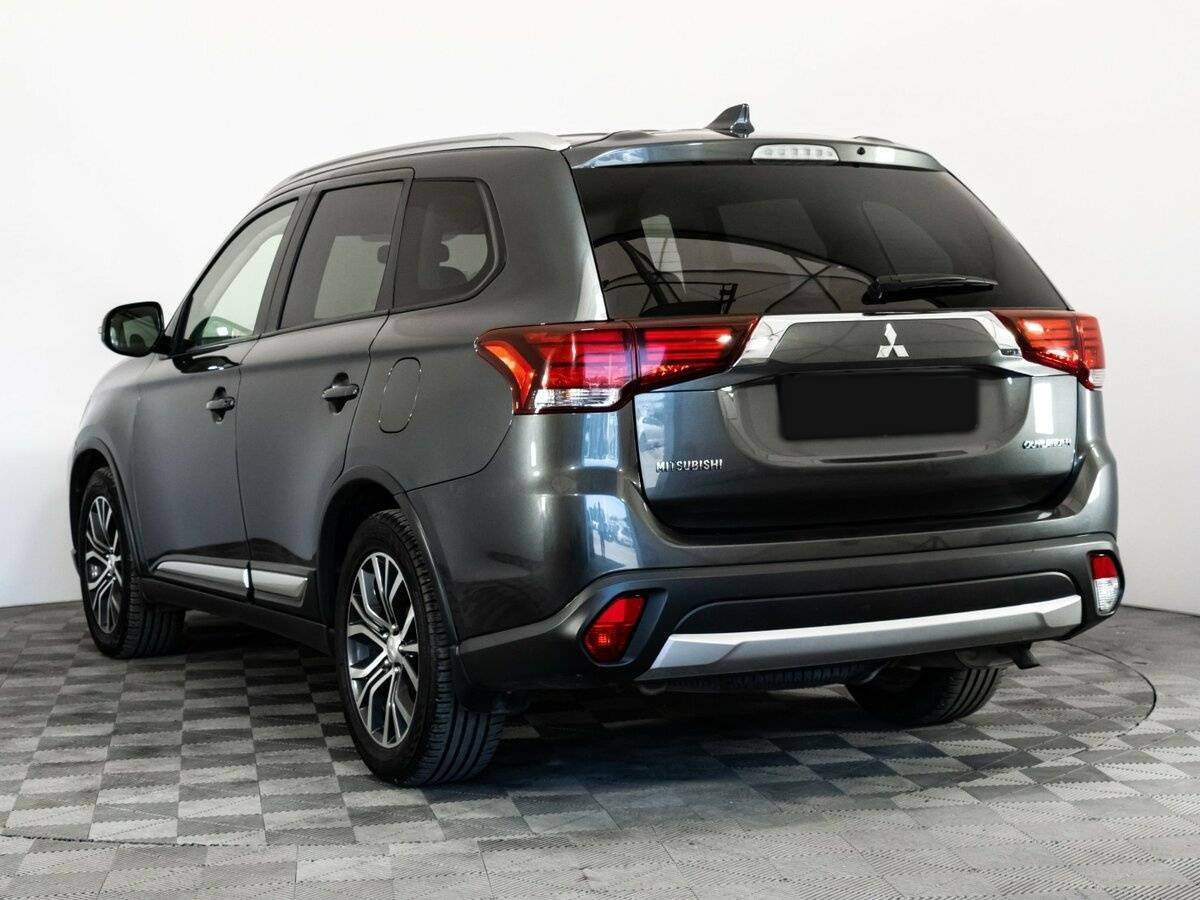 Mitsubishi Outlander б/у, 2018, Вариатор. Фото: #6