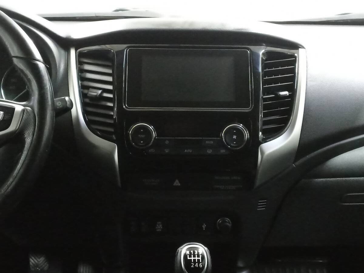 Mitsubishi Pajero Sport б/у, 2018, Механическая. Фото: #14