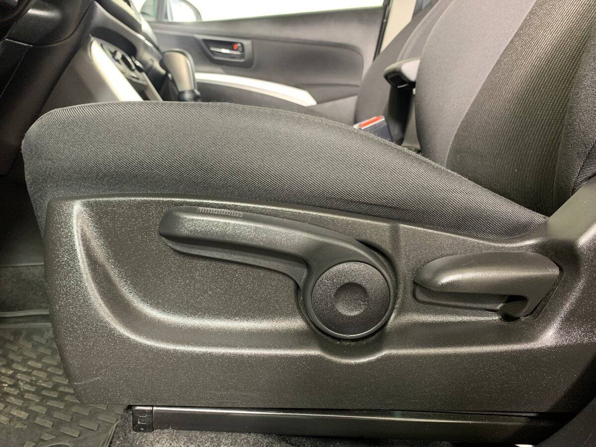 Suzuki SX4 б/у, 2018, Автоматическая. Фото: #15